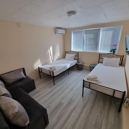 House Vesela * בלצ'יק